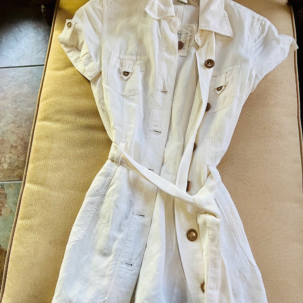 White House Black Market long shirt with belt
